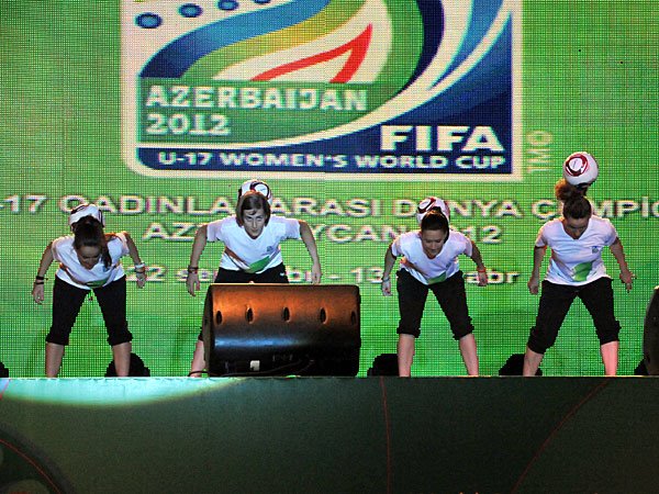 Female football freestyle Show Azerbaijan