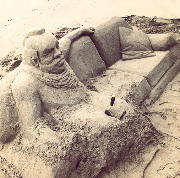 Sofa sand Sculpture
