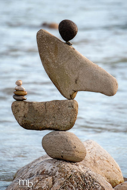 Stone balance artist