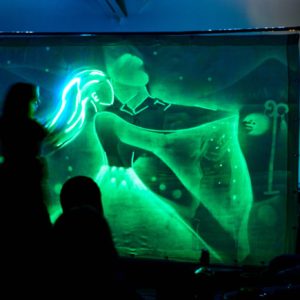 Creative-art-neon-light-entertainer-for-events