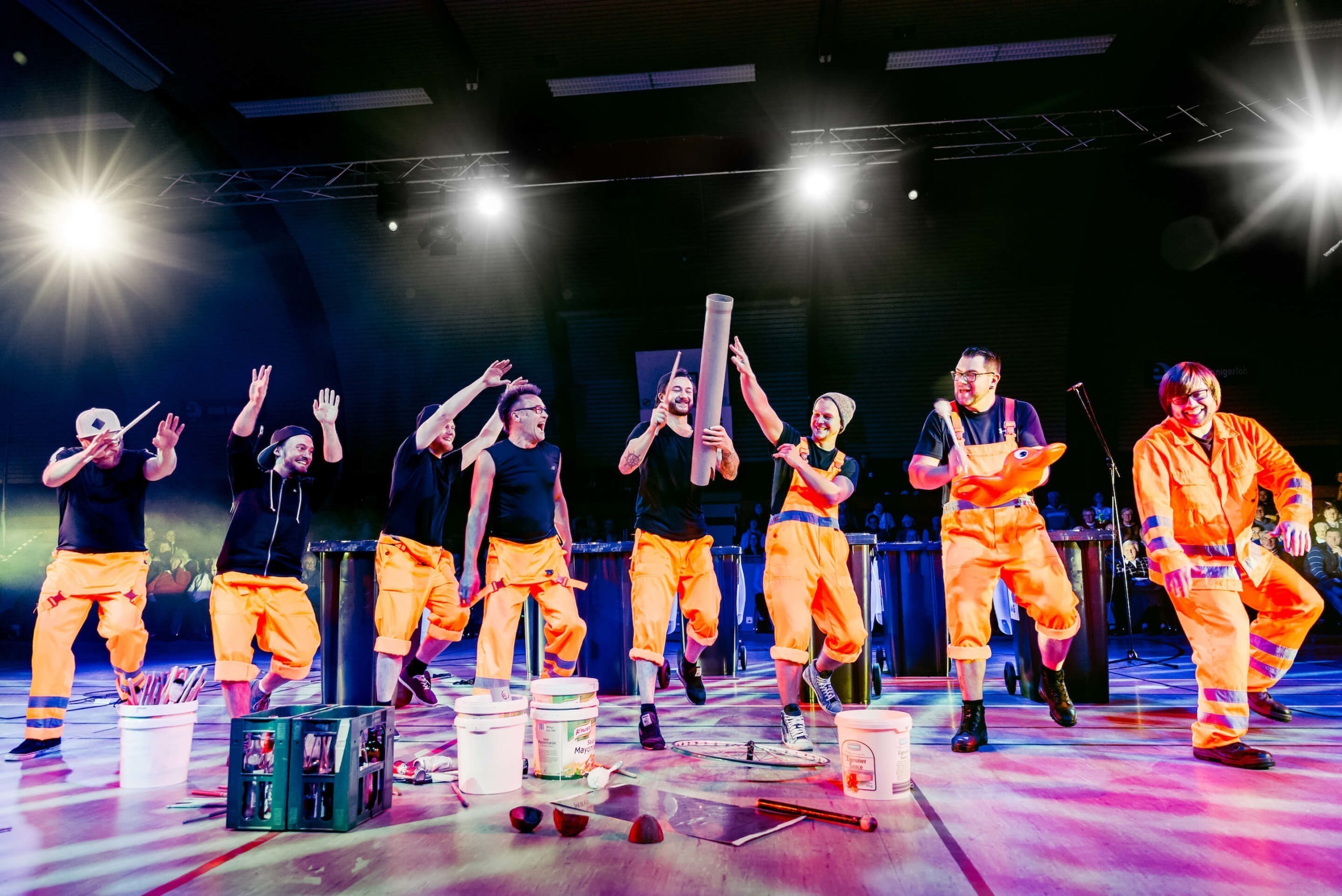 trash can musicial band show Streets United