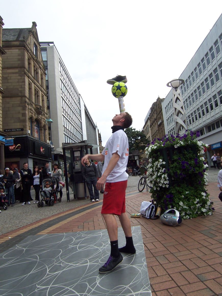 STreet Sports Entertainers for Retail shop launch Streets United