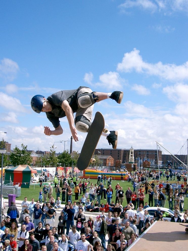 Skateboard stunt show SPECIALISTS for events in Middle East